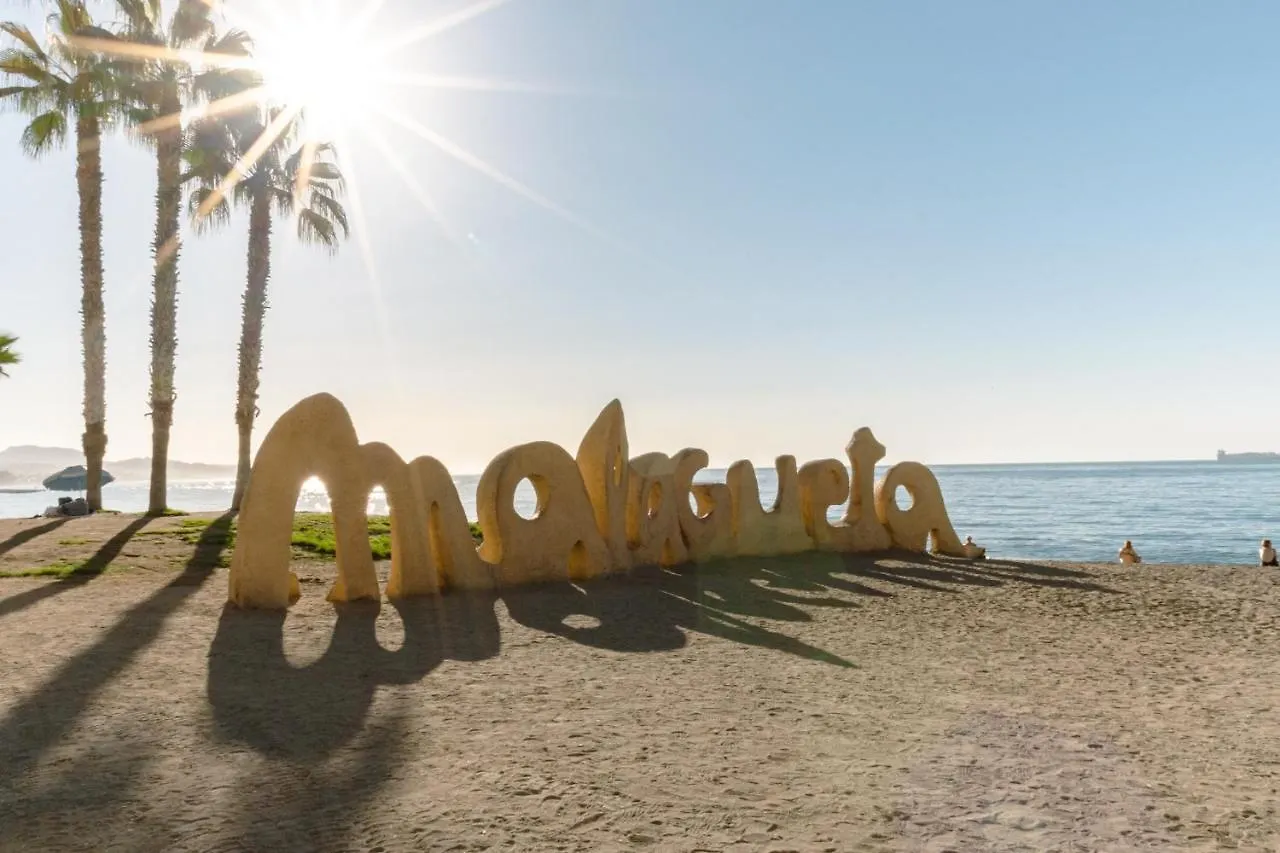 Beach Studio Apartment Playa Malagueta Μάλαγα